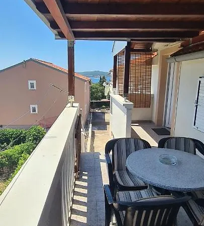 Apartman Tina Sveti Filip i Jakov